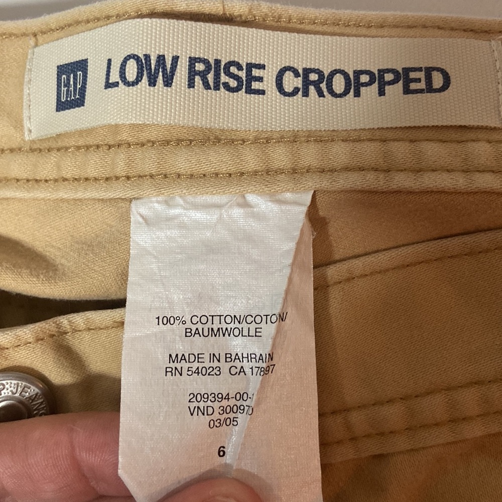 GAP Cropped Pants Bundle - Picture 6 of 6